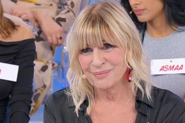 Uomini e Donne: Maria De Filippi ha deciso, Gemma cambia ruolo 