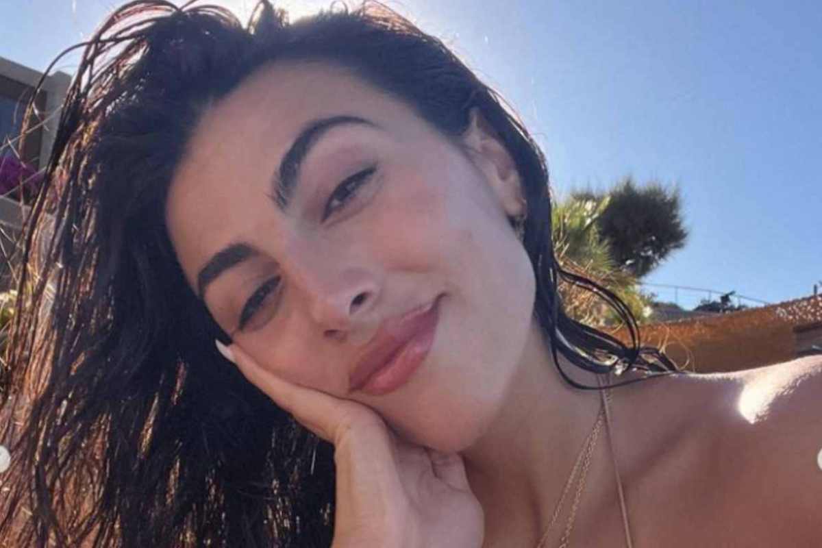 Giulia Salemi le coccole mattutine per essere in forma 