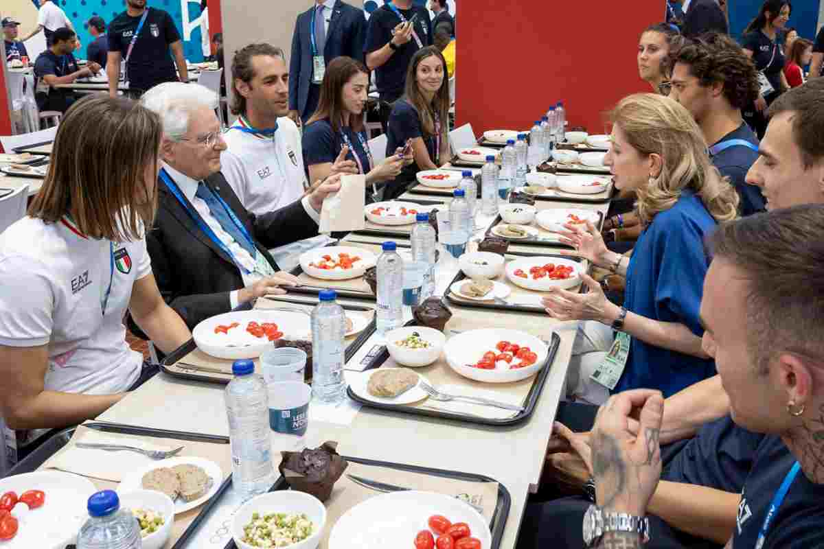 Polemiche sul cibo servito nel Villaggio Olimpico a Parigi 2024