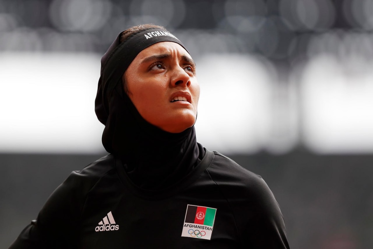 Olimpiadi: l'atleta afgana Kimia Yousofi dà un messaggio sulle condizioni delle donne in Afghanistan