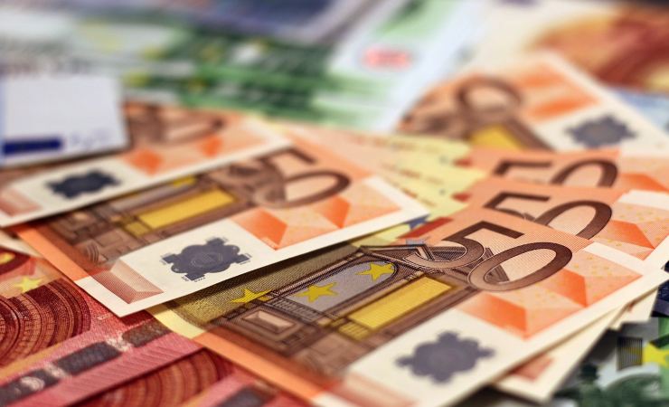 Assegno di Inclusione fino a 1.200 euro al mese: quali sono i casi previsti 