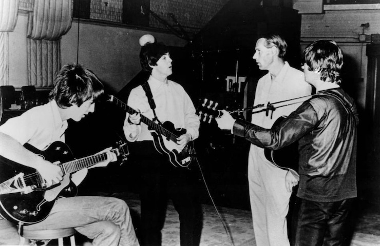 Beatles, il primo club dove suonarono ora si può affittare su Airbnb: quanto costa una notte?