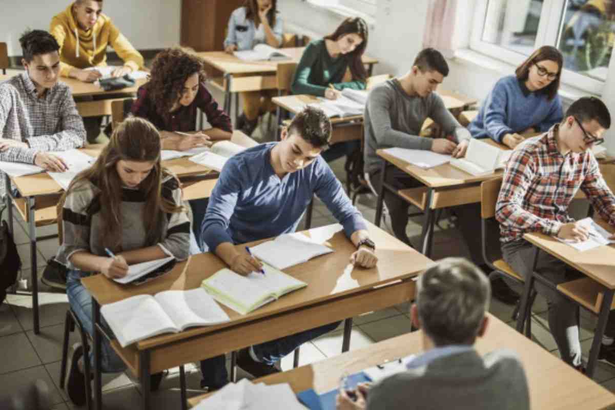 L'analisi di Eduscopio 2024 offre quindi un quadro chiaro e dettagliato delle migliori scuole superiori in Italia,