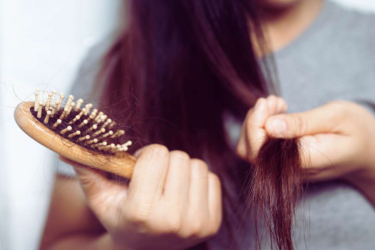 rimedi naturali contro la caduta dei capelli