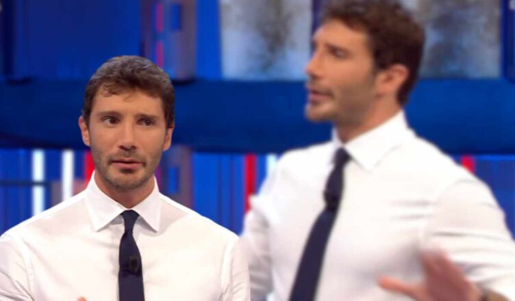 stefano de martino lancia pacco affari tuoi