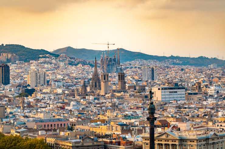 Barcellona tra le mete da evitare nel 2025